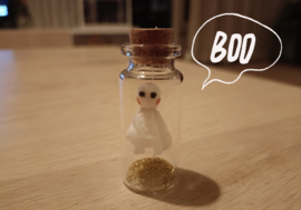 Glazen flesje met spookje en glitter