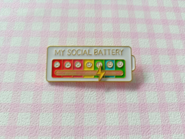 Broche My social battery