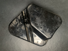 Werkzeugkasten links original