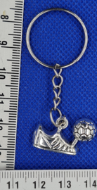 sleutelhanger  schoen met voetbal
