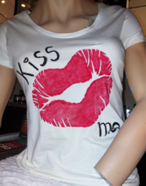 Kiss me mond t-shirt, bedrukt t-shirt