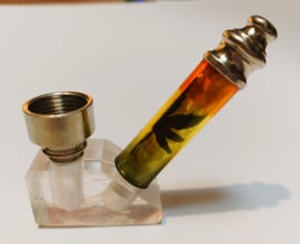 Pipe pour fumeur en métal 9 cm avec filtre et base