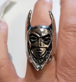 Beautiful thick silver joker ring.