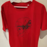 T-shirt z czaszką Truedat, wykonany w 100% z bawełny organicznej
