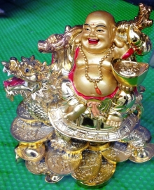 Gylden Buddha-statue med drage 20 cm