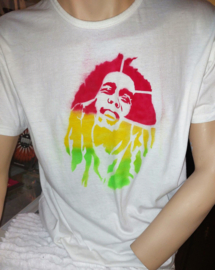 camiseta con aerógrafo imagen rasta de bob marley