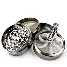 Grace Glass, metalkværn med roterende hjul, 4x5 cm.