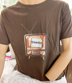 Camiseta de algodão com imagem de TV