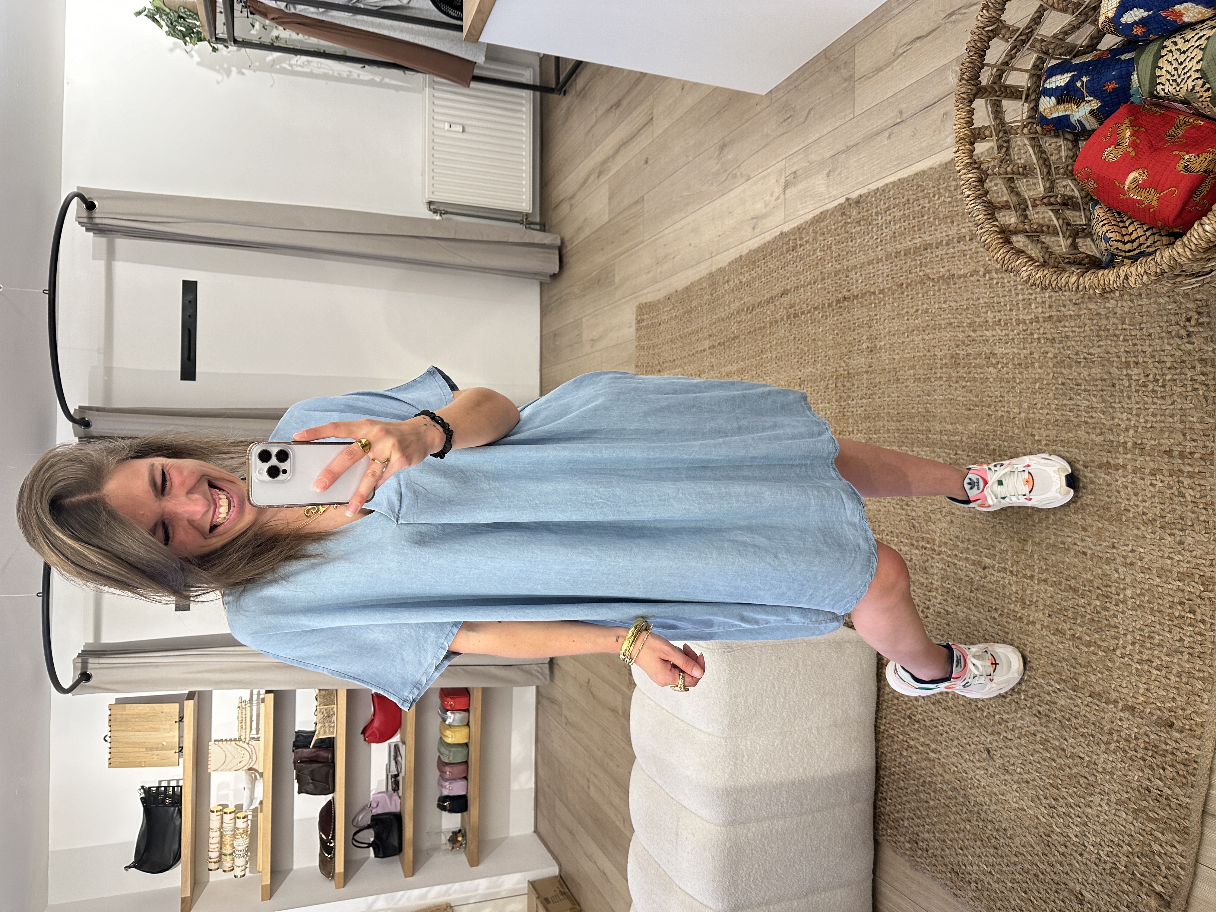 Short V-dress Azzurro - tencel light blue