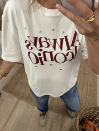 Text stud tee Ambika - white/bordeaux