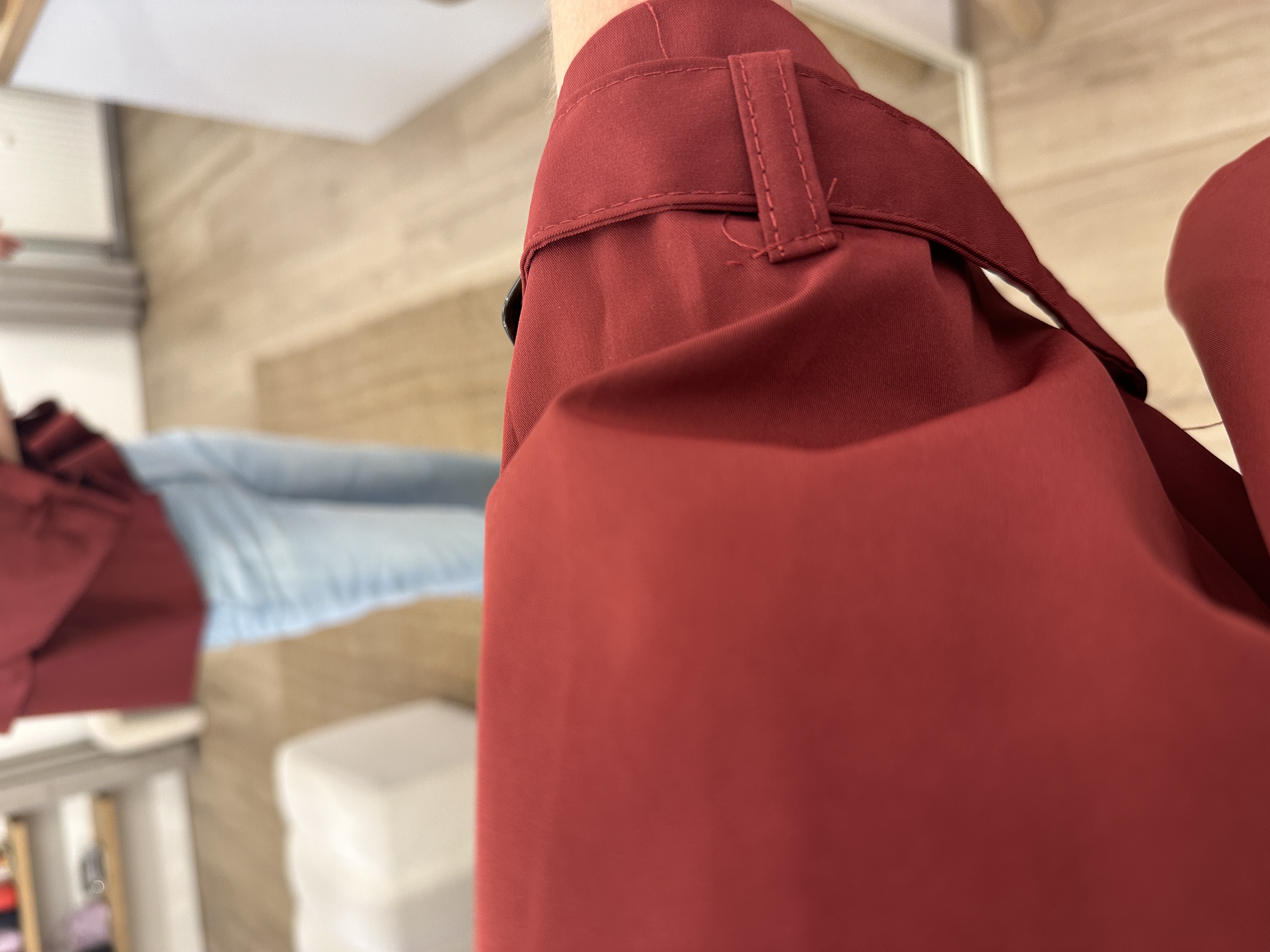 Wide short trenchcoat - bordeaux
