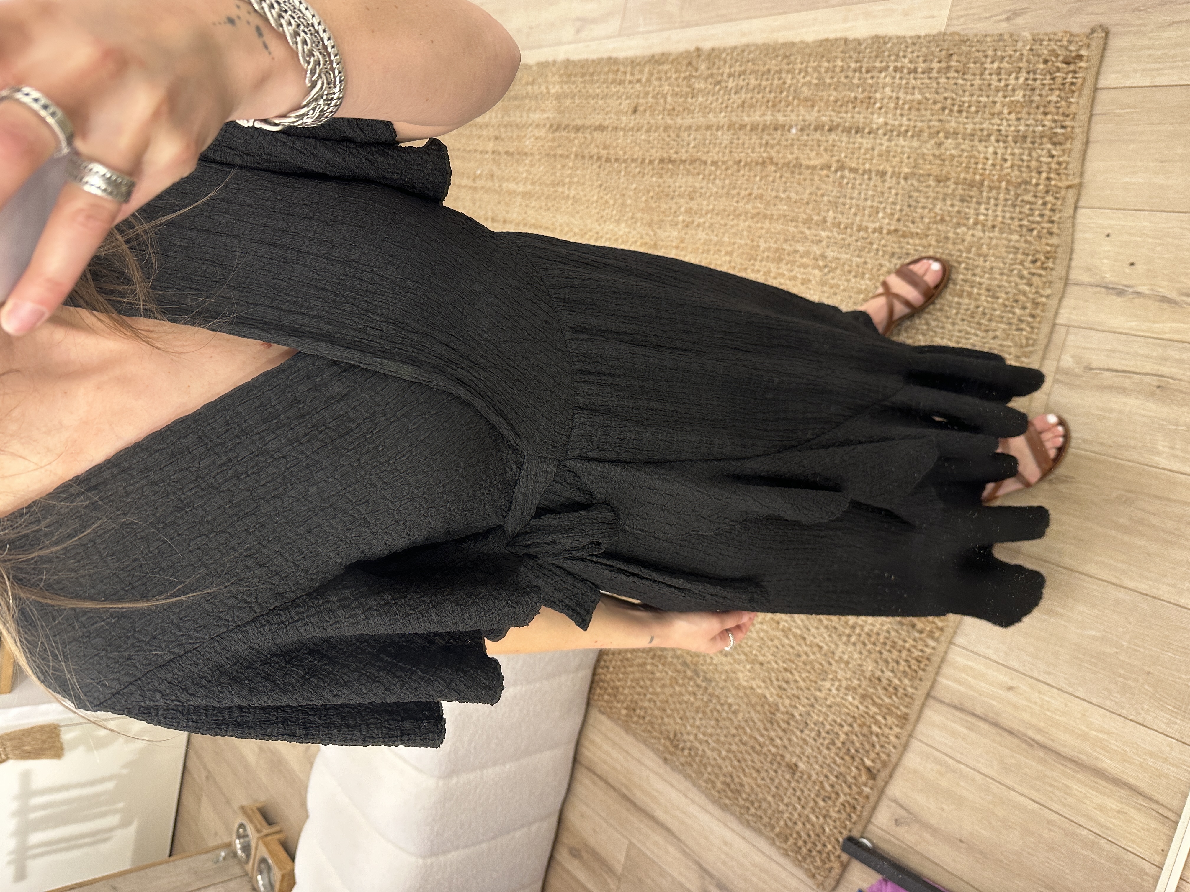 Crinkle ruffle dress - black