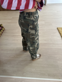 Camo cargo pants - army green