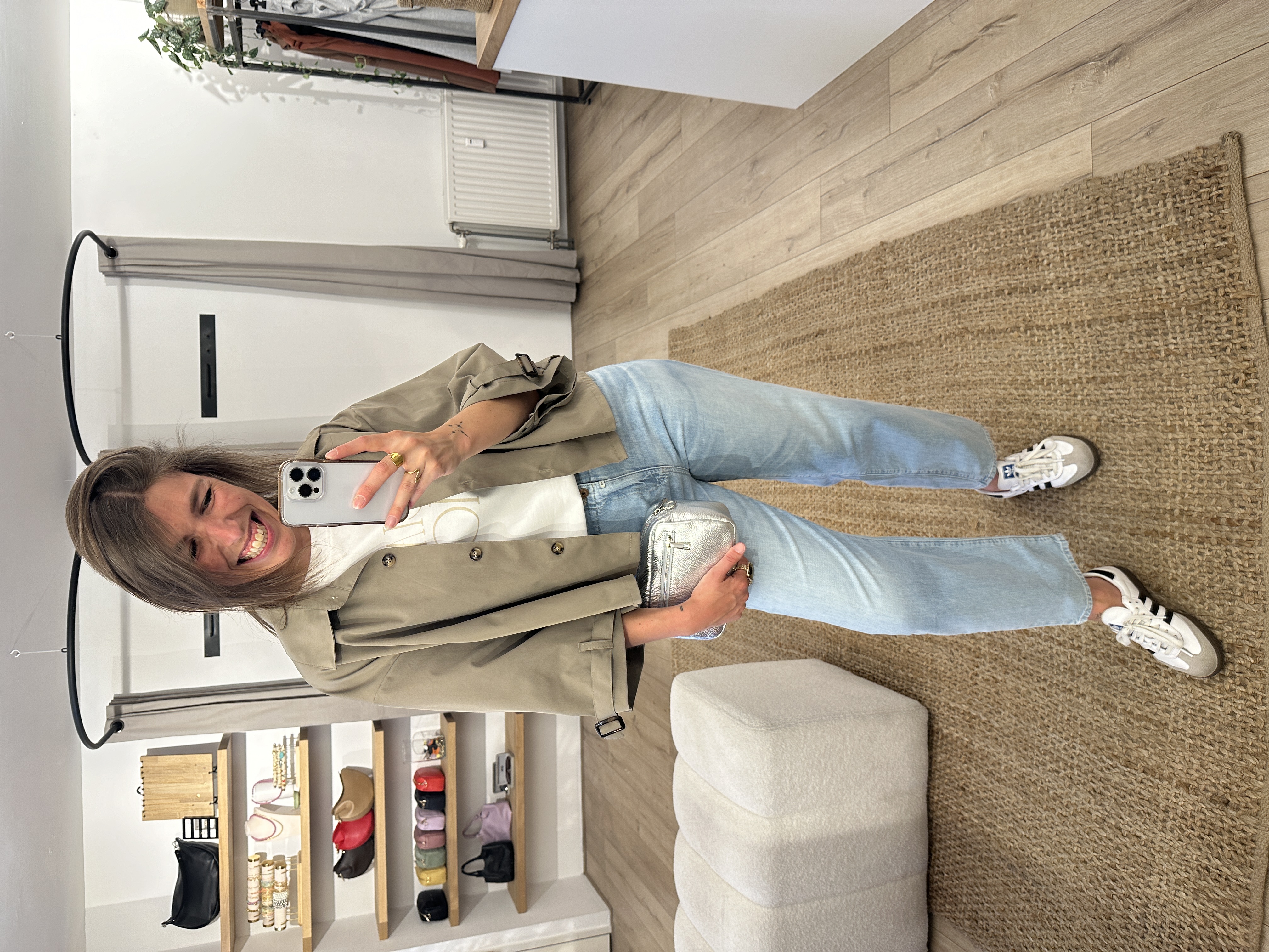 Wide short trenchcoat - taupe