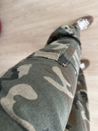 Camo cargo pants - army green