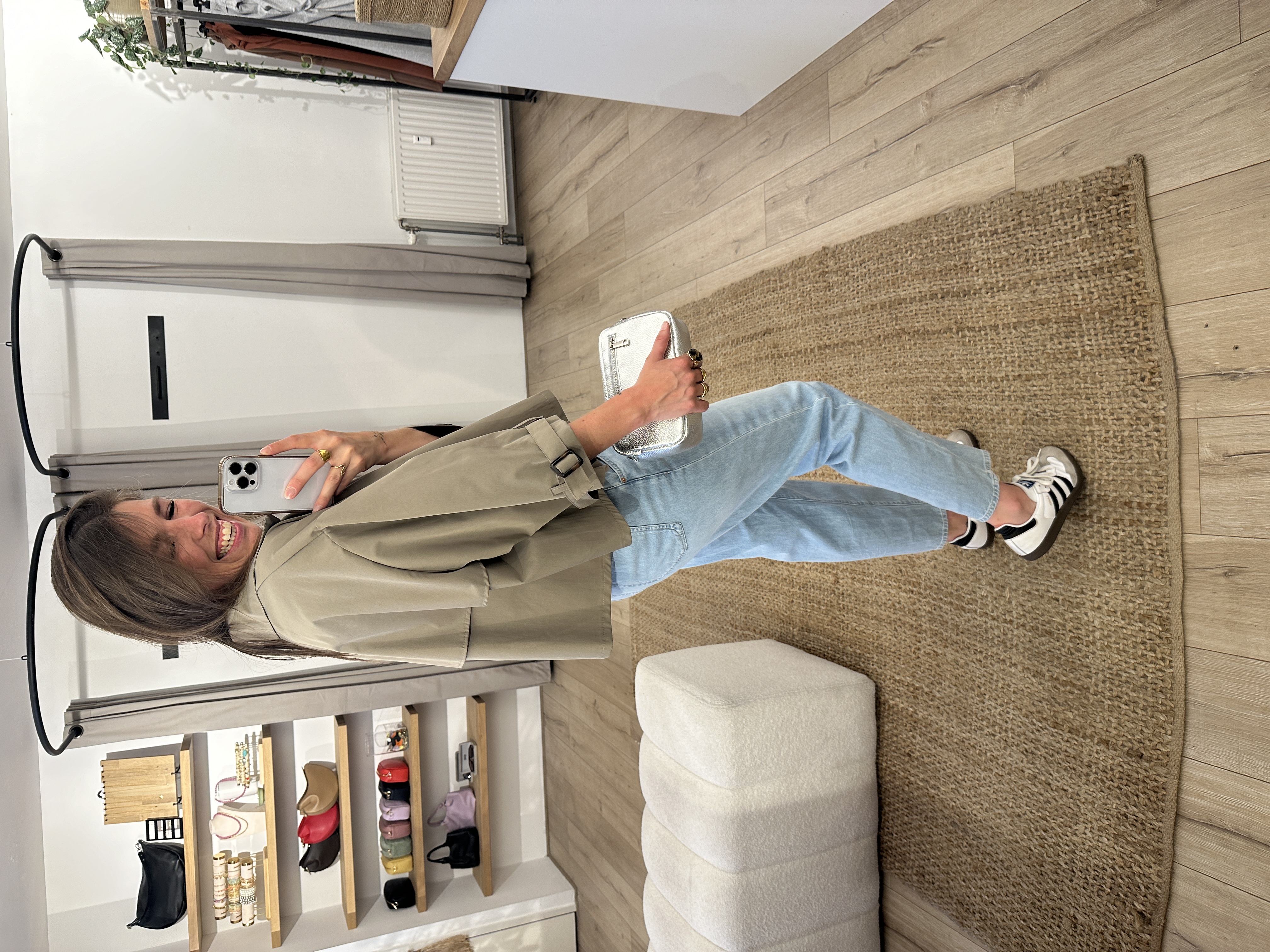 Wide short trenchcoat - taupe