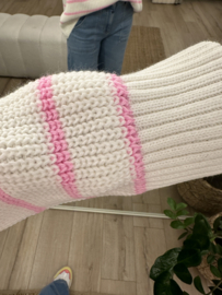 Knitted stripe pull - pink light