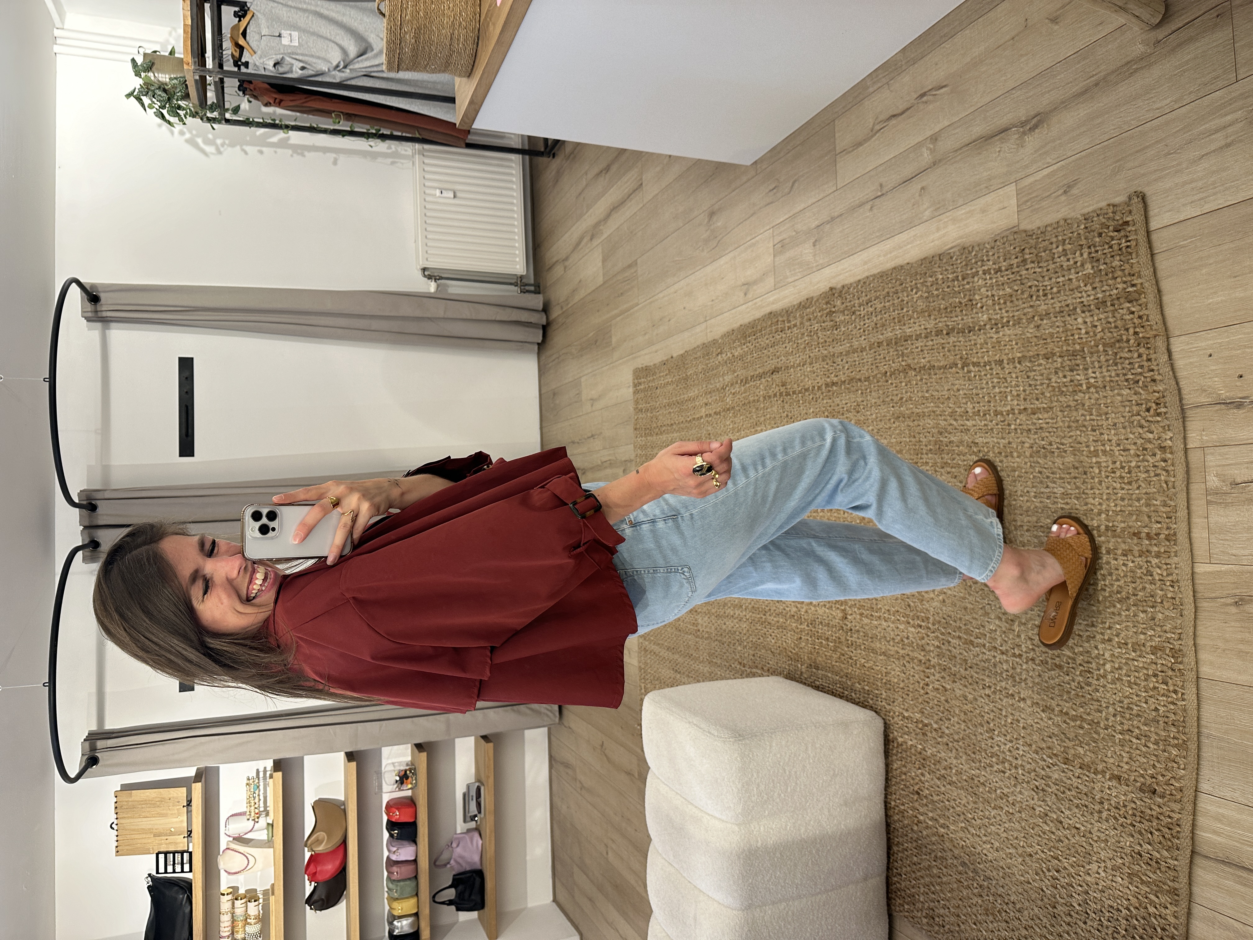 Wide short trenchcoat - bordeaux