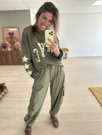 NYC sweater pull - army green