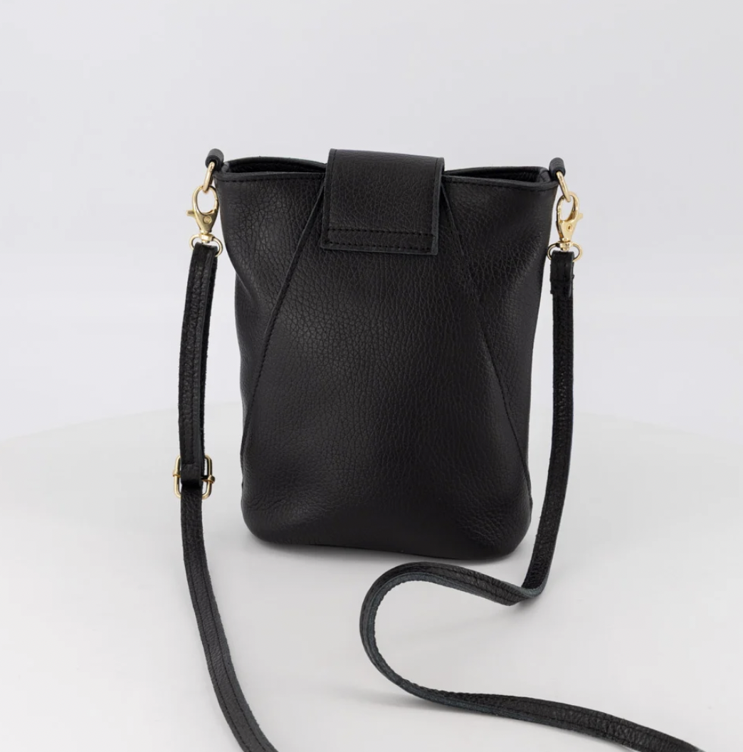 Leather kendra bag - black
