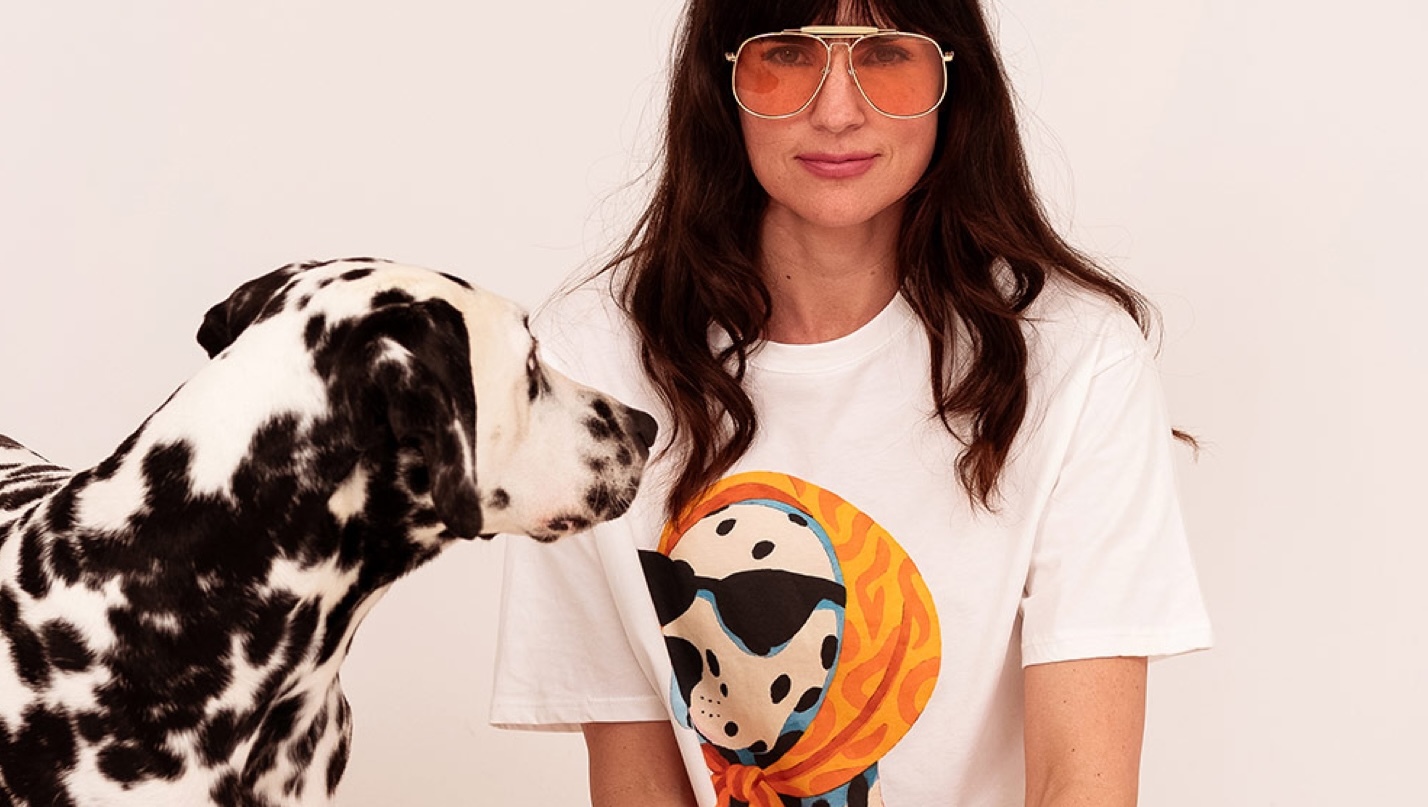 Dog tee