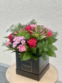 Boeket in fuchsia  tinten