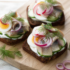 RECEPT: Ontbijt / Lunch: Smørrebrød met La Belle-Iloise Makreel Citroen Bergamot
