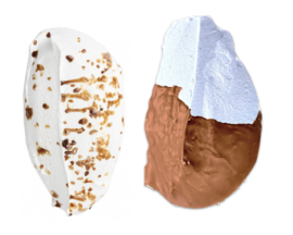 2 REUZE Meringues - Caramel Zeezout + Amandel Chocolade (per stuk hoogte  17 cm en breed 10 cm)