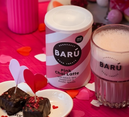 BARÚ Pink Chai Latte