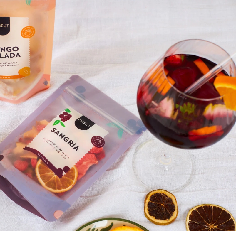 *Pineut Sangria Red Wine Pouchbag