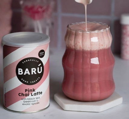 BARÚ Pink Chai Latte