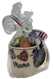 Boerenbont  Beker Mama 200 ml. gevuld met 8 Italiaanse Chocolade kogels.