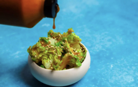 *Plantaardige Vegan Zoete Aardappel Chipotle dressing fles 775 ml.