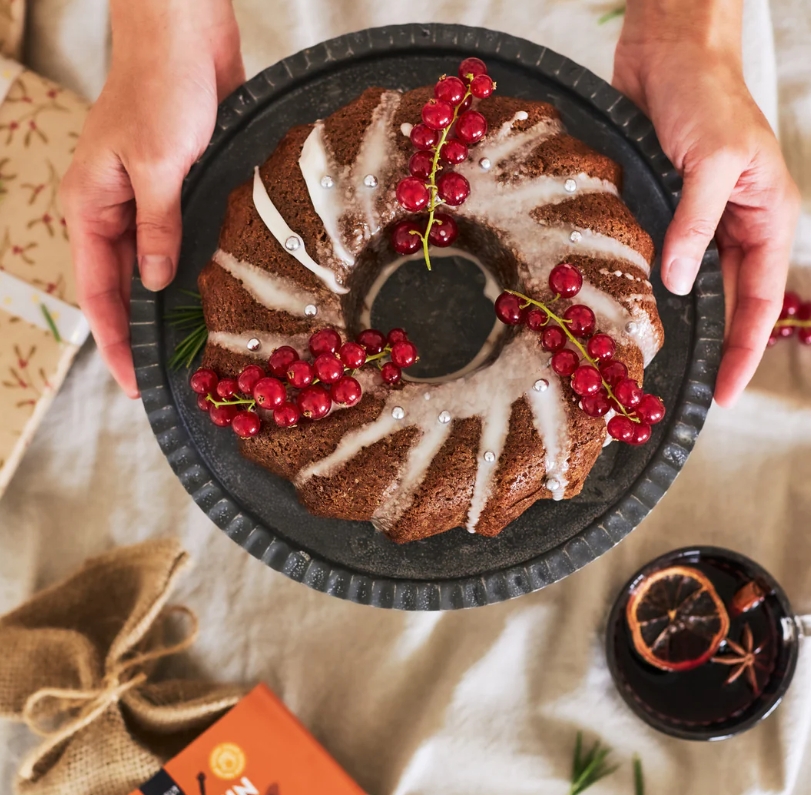 Pineut Gluhweincake