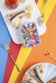 La Perle des Dieux Sardines Under Miss Lulu Marquee