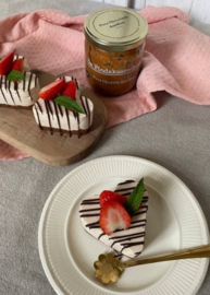 De Pindakaaswinkel Pure Chocolade met Aardbei (foto wijkt af)