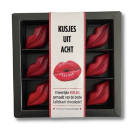 Kusjes uit Acht (Melk Callebaut Chocolade)