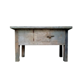 Oud houten sidetable met deurtje