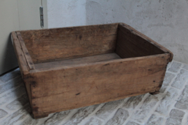 Oude houten bak/ lectuurbak