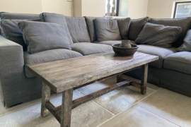 Oud houten salontafel