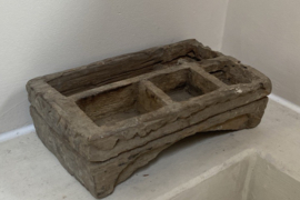 Oud houten bakje