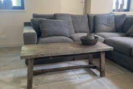 Oud houten salontafel