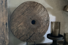 Oud houten wiel