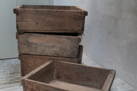 Oude houten bak/ lectuurbak