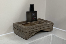 Oud houten bakje