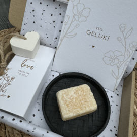 Doosje vol leuks: 'with love from me to you'