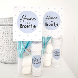 Feestzakje met label 'Hoera een broertje' (exclusief inhoud)