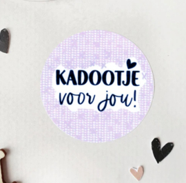 5 x Kado sticker  KADOOTJE voor jou!