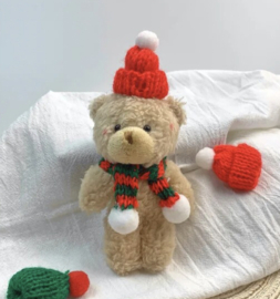 Kerstknuffel incl kaartje 'een warme kerstknuffel'  (rood mutsje)