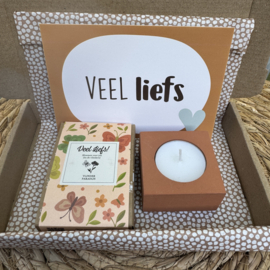 Doosje vol leuks 'Veel liefs'